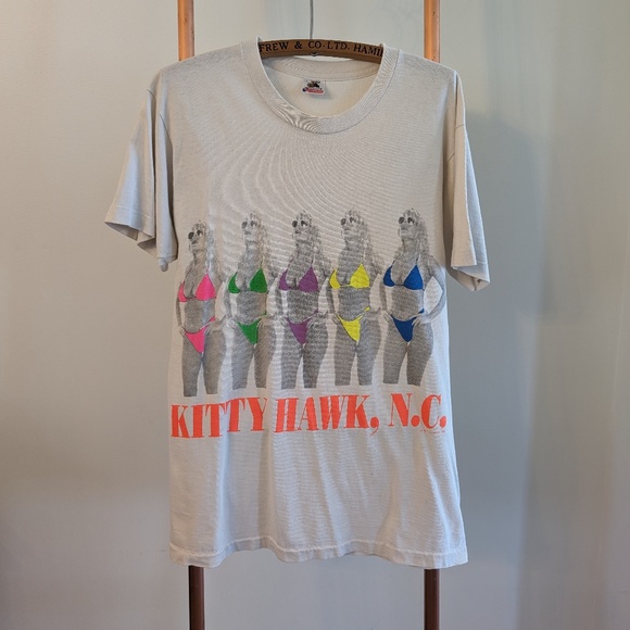Vintage 1991 Bikini Girls T-shirt - Woop Woop - Kitty Hawk, N.C. - Picture 3 of 15